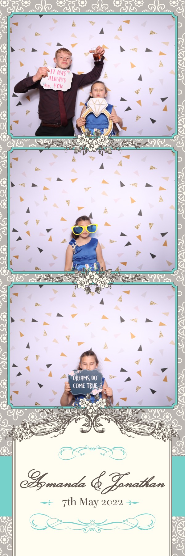 Amanda & Jonathan | View more photos from the event at images.mobile-photo-booth.com/u/MobilePhotoBoothUK/Amanda-Jonathan