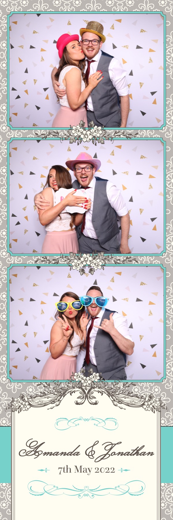 Amanda & Jonathan | View more photos from the event at images.mobile-photo-booth.com/u/MobilePhotoBoothUK/Amanda-Jonathan