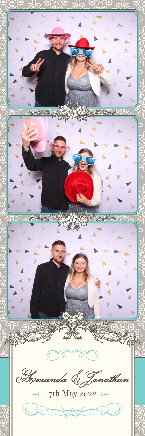 Amanda & Jonathan | View more photos from the event at images.mobile-photo-booth.com/u/MobilePhotoBoothUK/Amanda-Jonathan