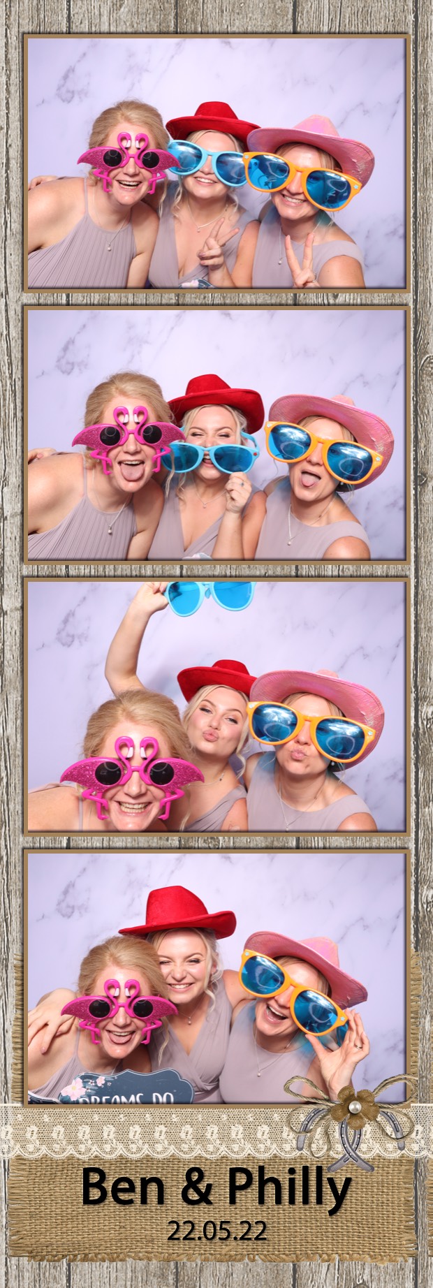 Ben & Philly | View more photos from the event at images.mobile-photo-booth.com/u/MobilePhotoBoothUK/Ben-Philly