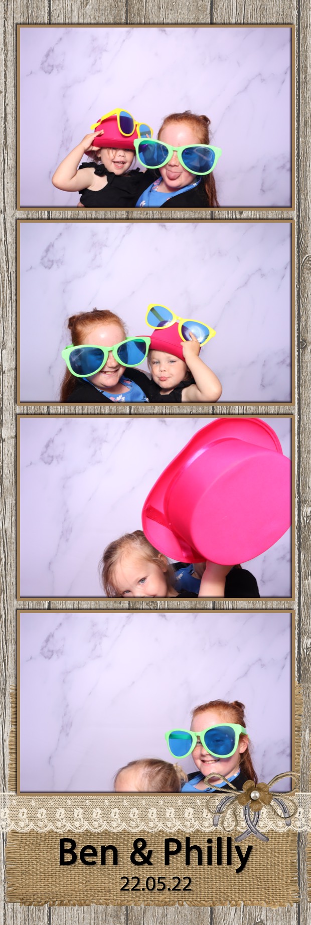 Ben & Philly | View more photos from the event at images.mobile-photo-booth.com/u/MobilePhotoBoothUK/Ben-Philly