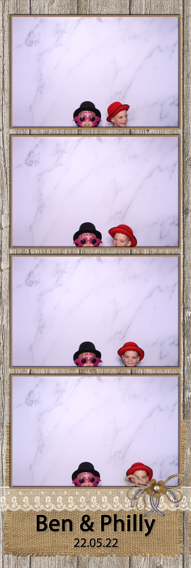 Ben & Philly | View more photos from the event at images.mobile-photo-booth.com/u/MobilePhotoBoothUK/Ben-Philly