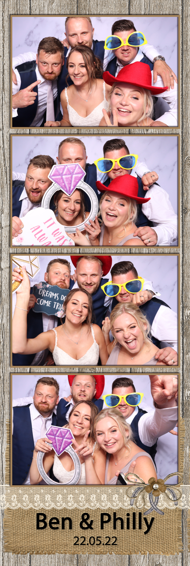 Ben & Philly | View more photos from the event at images.mobile-photo-booth.com/u/MobilePhotoBoothUK/Ben-Philly
