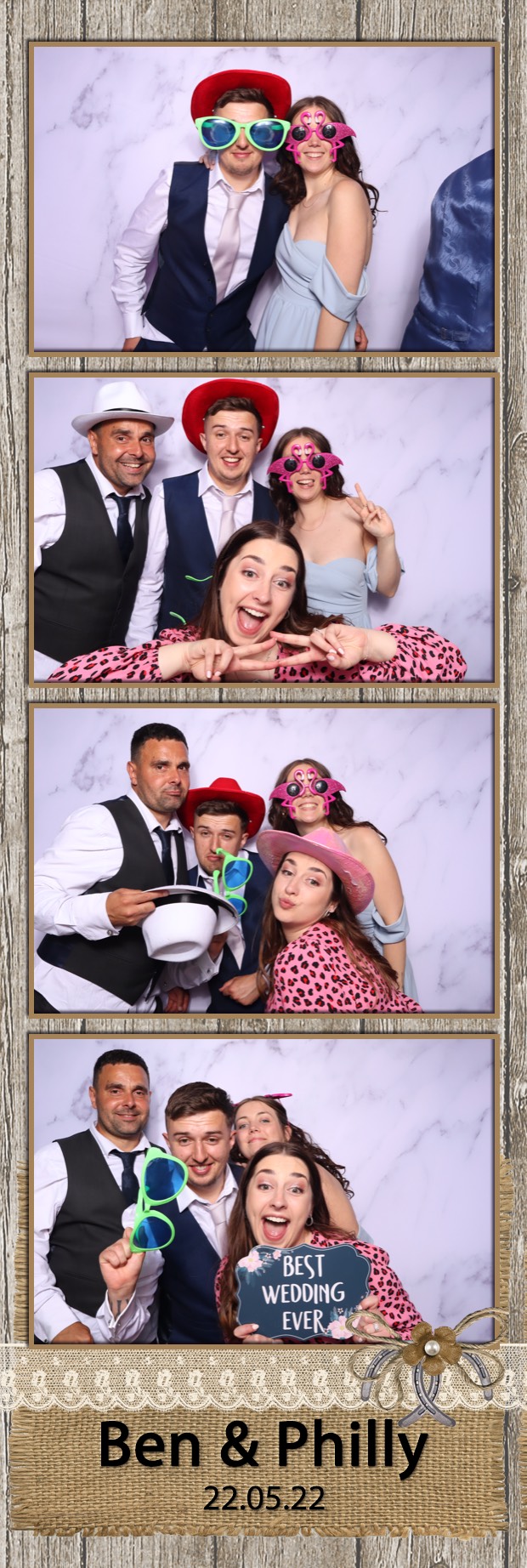 Ben & Philly | View more photos from the event at images.mobile-photo-booth.com/u/MobilePhotoBoothUK/Ben-Philly