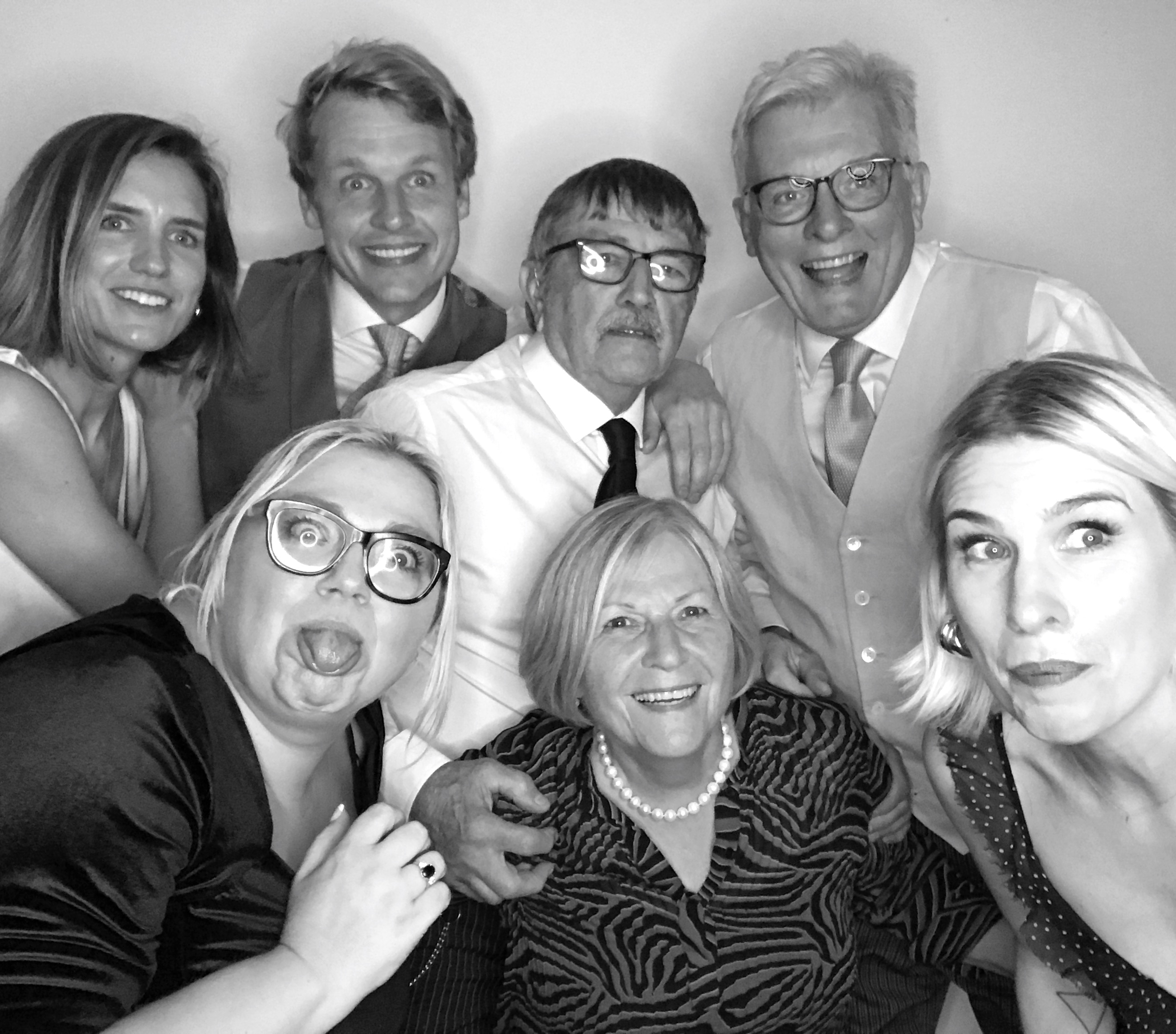 Charlie & Kate | View more photos from the event at images.mobile-photo-booth.com/u/MobilePhotoBoothUK/Charlie-Kate