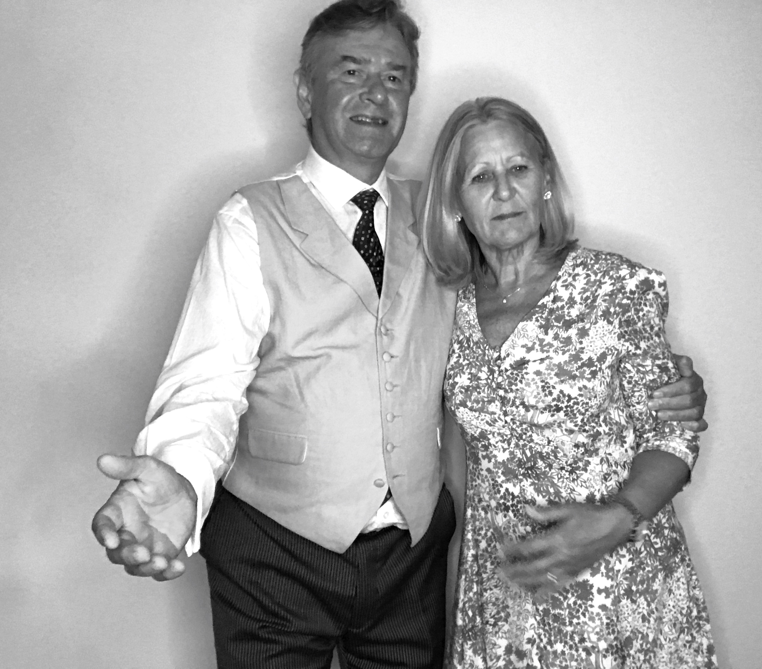 Charlie & Kate | View more photos from the event at images.mobile-photo-booth.com/u/MobilePhotoBoothUK/Charlie-Kate