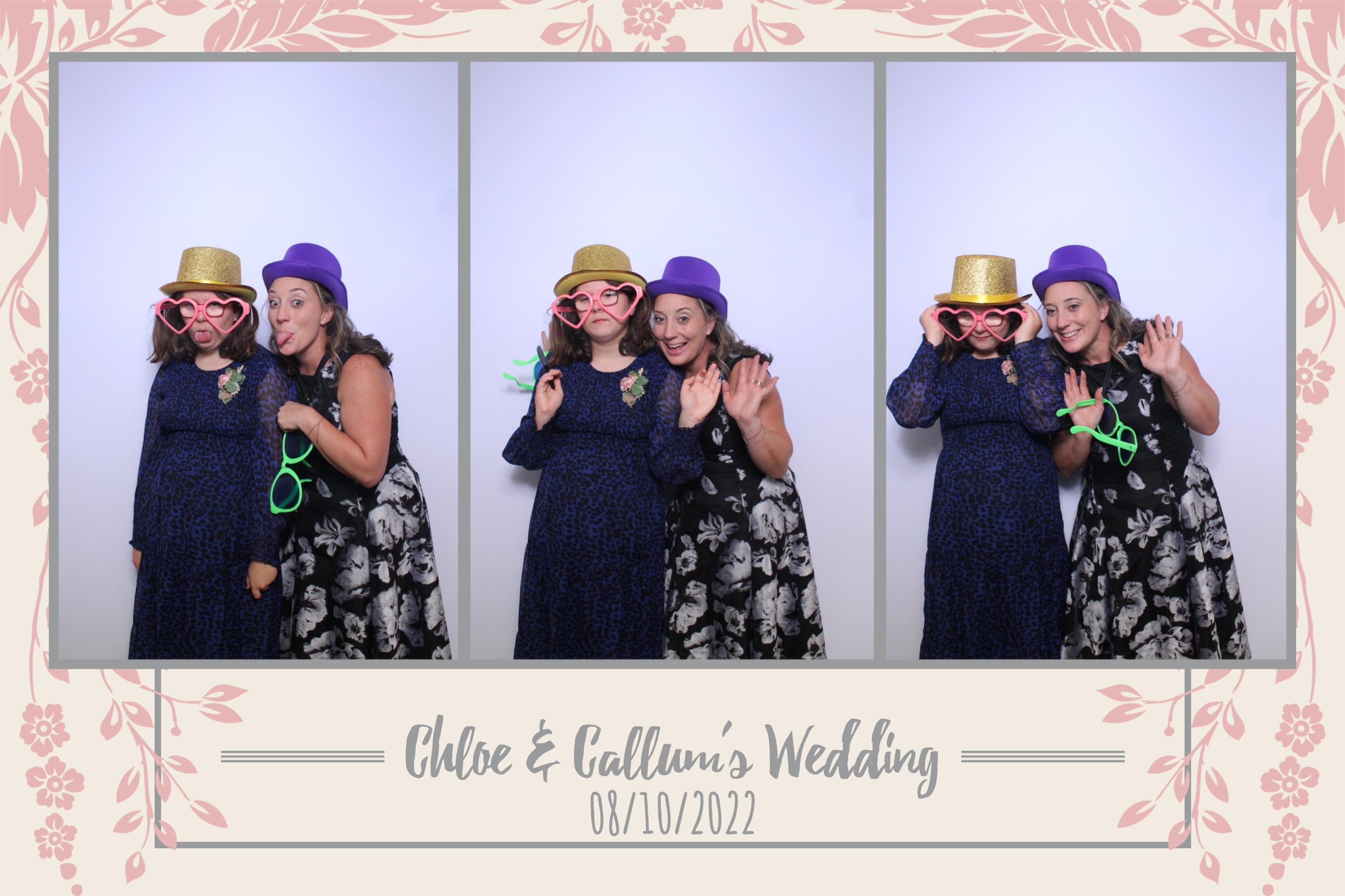 Chloe & Callum | View more photos from the event at images.mobile-photo-booth.com/u/MobilePhotoBoothUK/Chloe-Callum