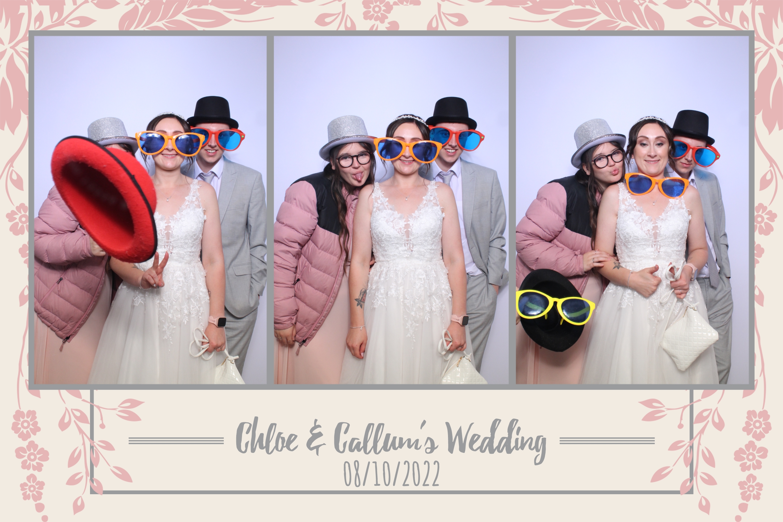 Chloe & Callum | View more photos from the event at images.mobile-photo-booth.com/u/MobilePhotoBoothUK/Chloe-Callum