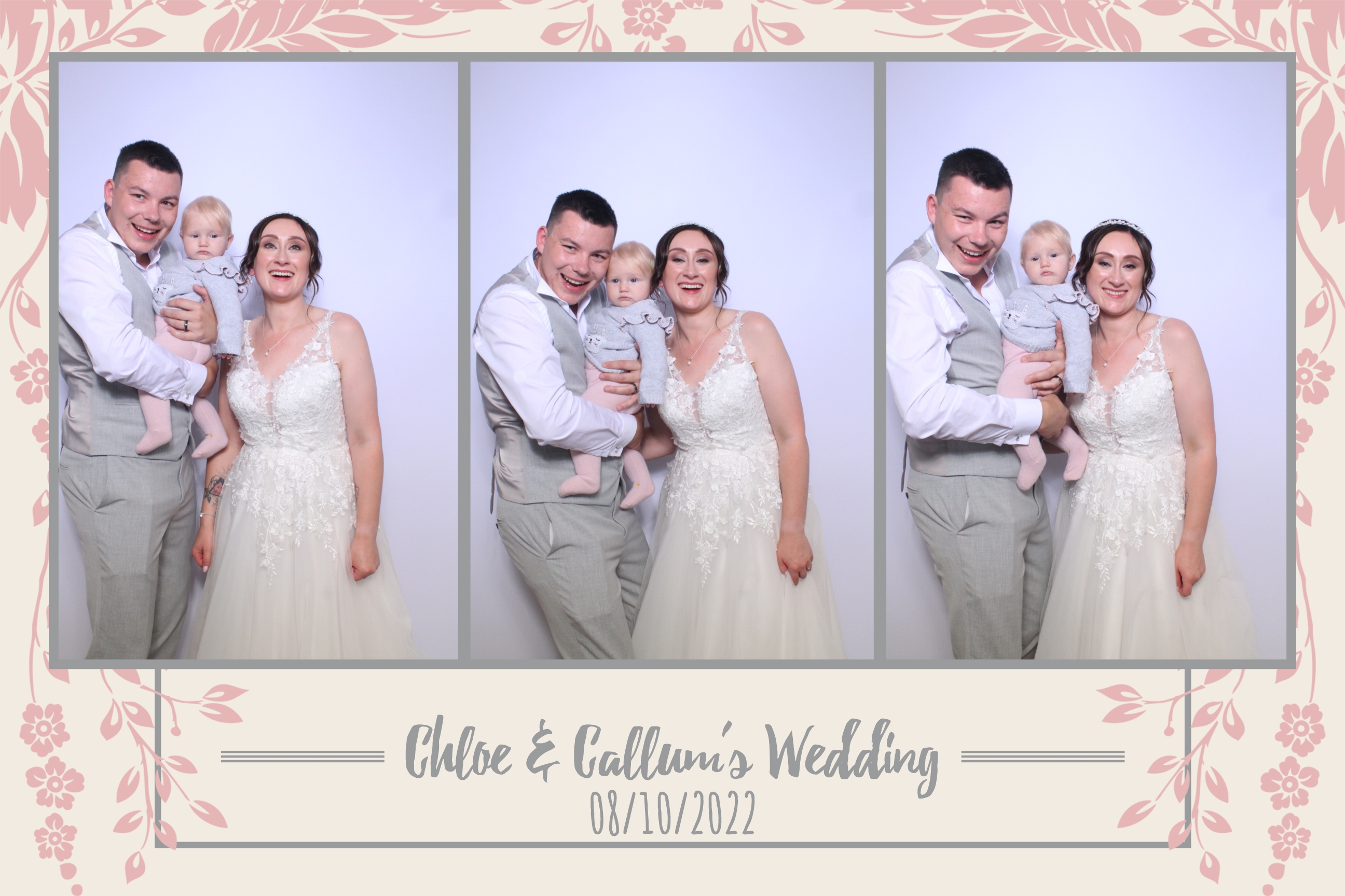 Chloe & Callum | View more photos from the event at images.mobile-photo-booth.com/u/MobilePhotoBoothUK/Chloe-Callum