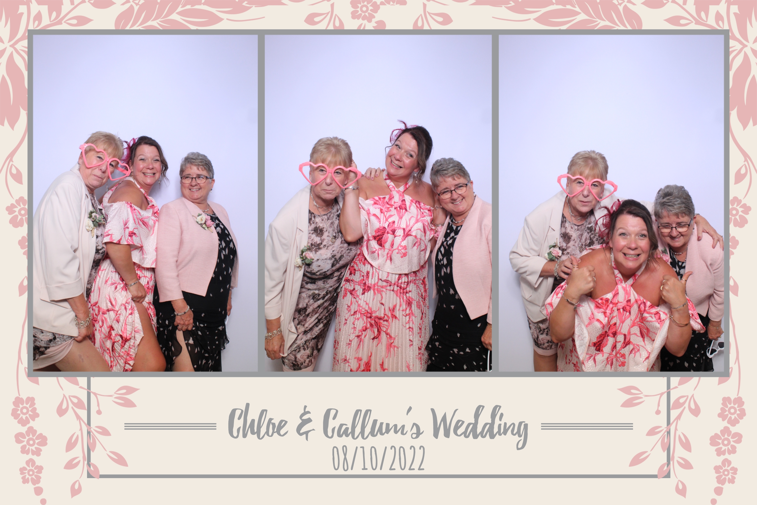 Chloe & Callum | View more photos from the event at images.mobile-photo-booth.com/u/MobilePhotoBoothUK/Chloe-Callum