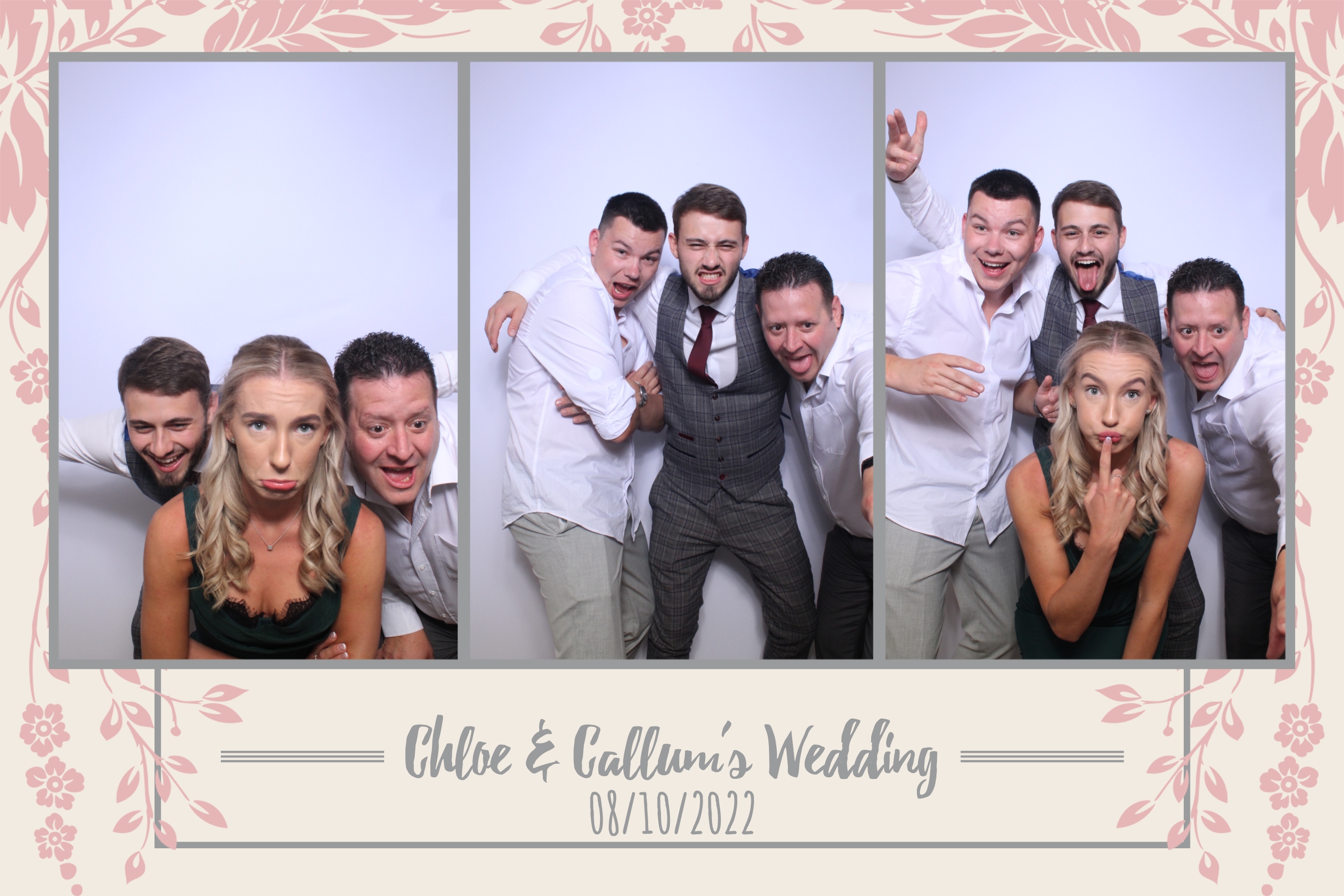 Chloe & Callum | View more photos from the event at images.mobile-photo-booth.com/u/MobilePhotoBoothUK/Chloe-Callum