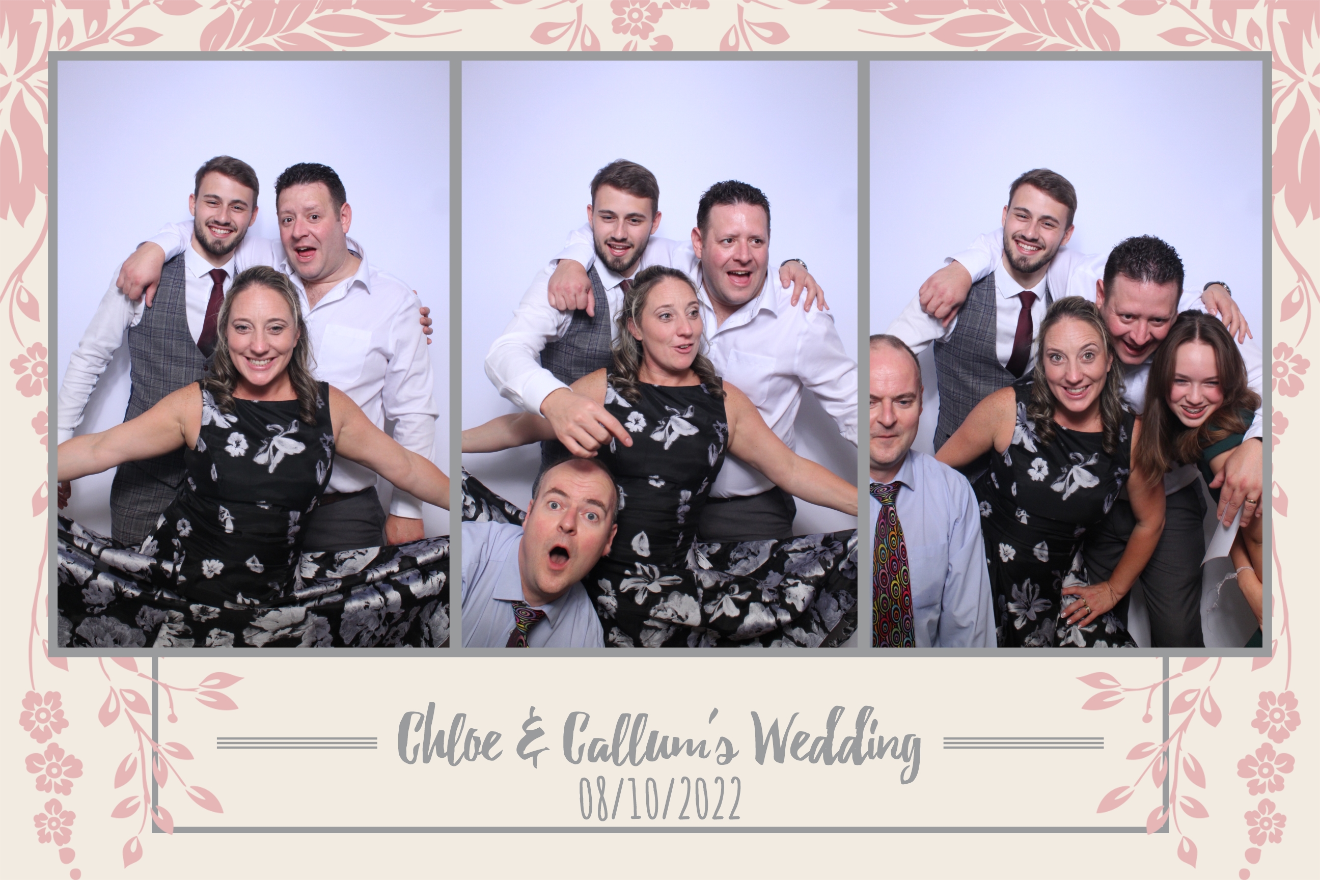 Chloe & Callum | View more photos from the event at images.mobile-photo-booth.com/u/MobilePhotoBoothUK/Chloe-Callum