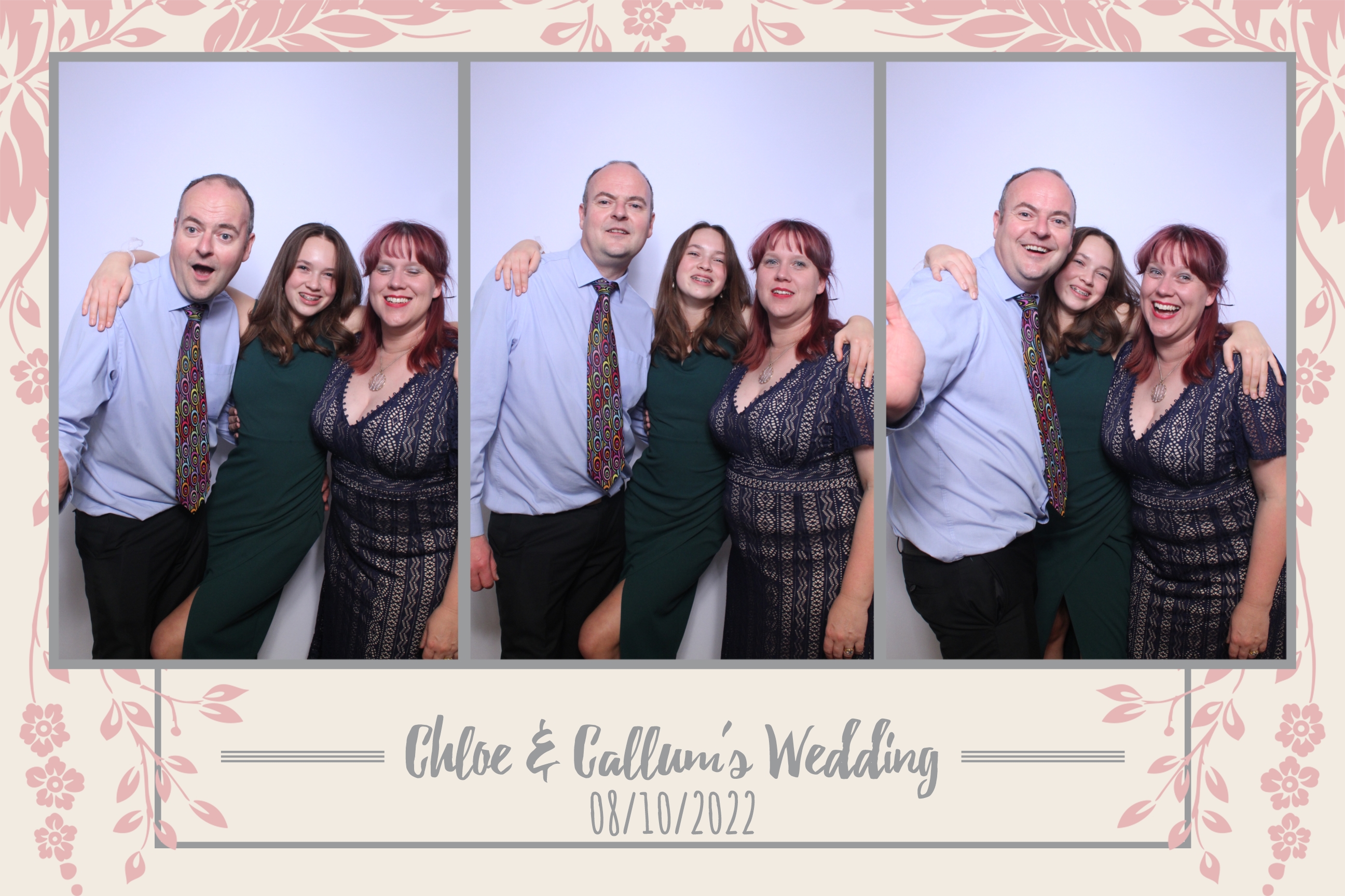 Chloe & Callum | View more photos from the event at images.mobile-photo-booth.com/u/MobilePhotoBoothUK/Chloe-Callum