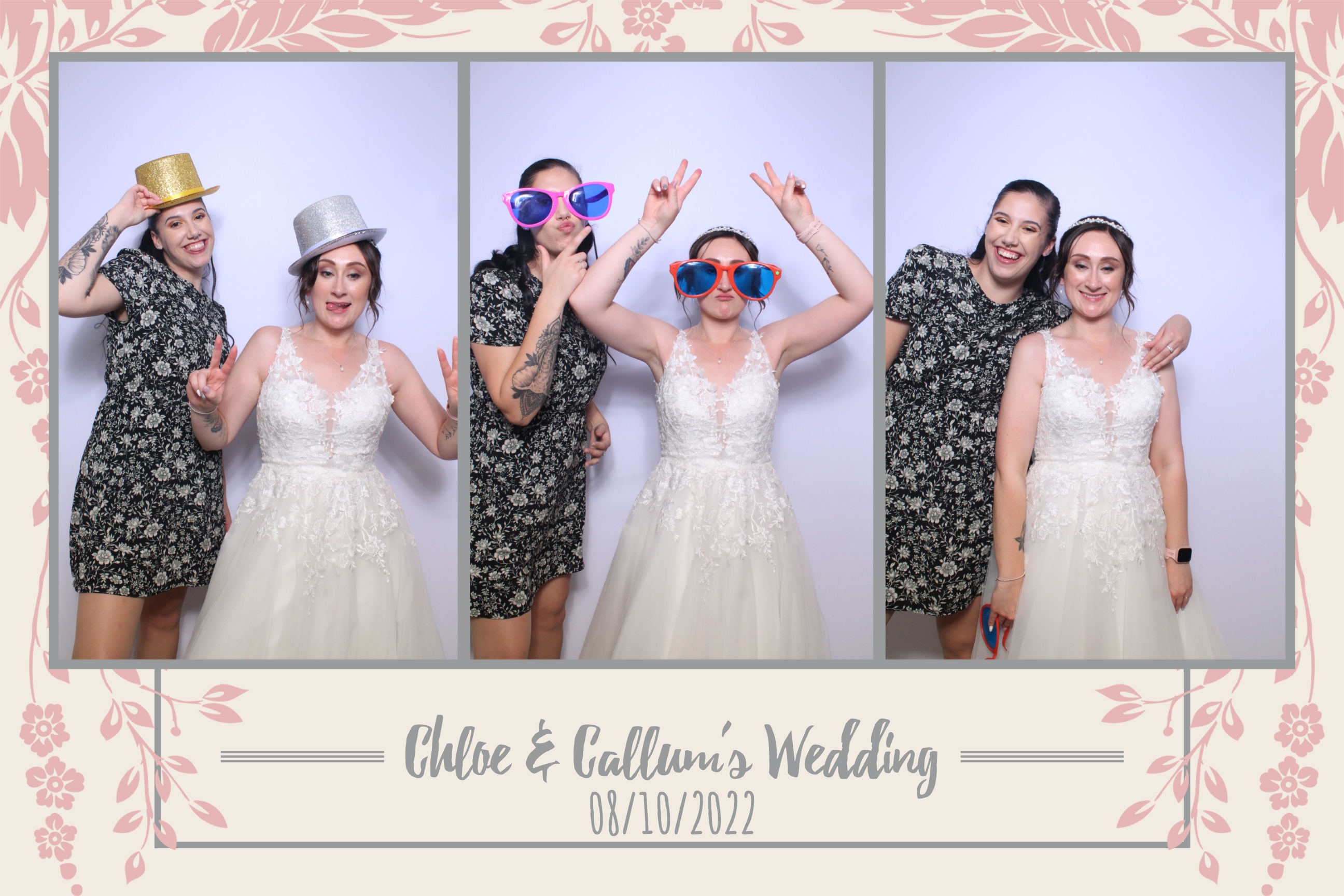 Chloe & Callum | View more photos from the event at images.mobile-photo-booth.com/u/MobilePhotoBoothUK/Chloe-Callum