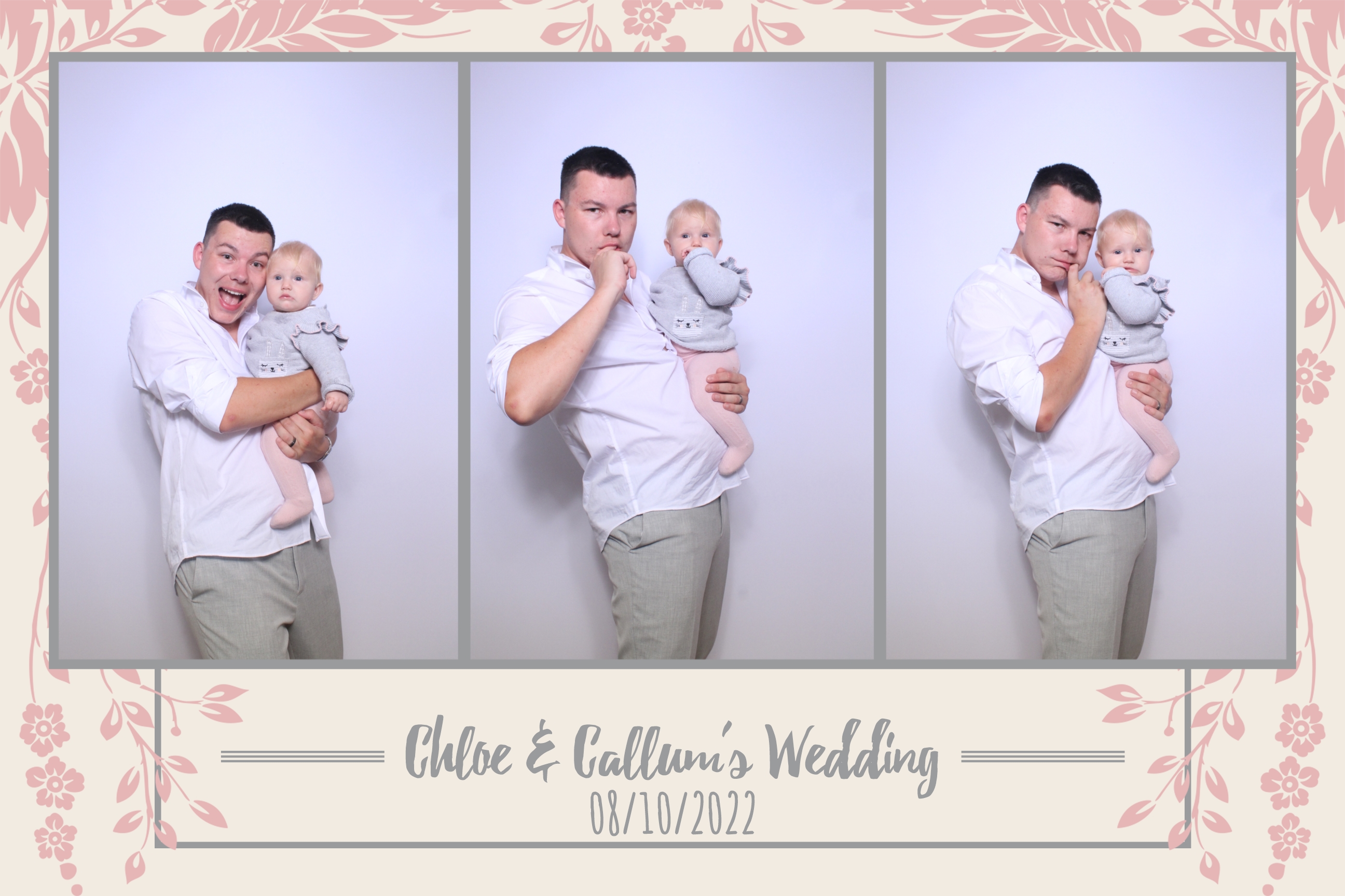 Chloe & Callum | View more photos from the event at images.mobile-photo-booth.com/u/MobilePhotoBoothUK/Chloe-Callum