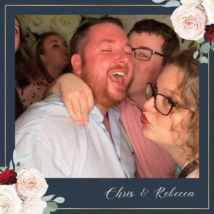 Chris & Rebecca | View more photos from the event at images.mobile-photo-booth.com/u/MobilePhotoBoothUK/Chris-Rebecca
