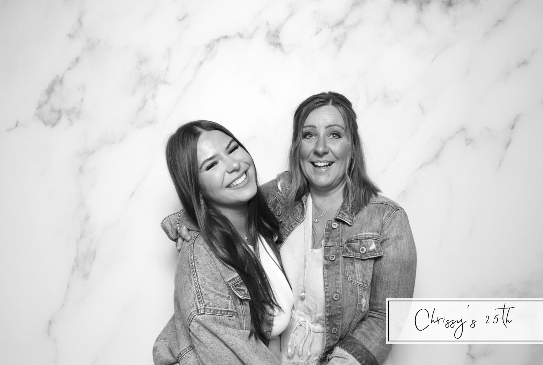 Chrissy's 25th | View more photos from the event at images.mobile-photo-booth.com/u/MobilePhotoBoothUK/Chrissys-25th