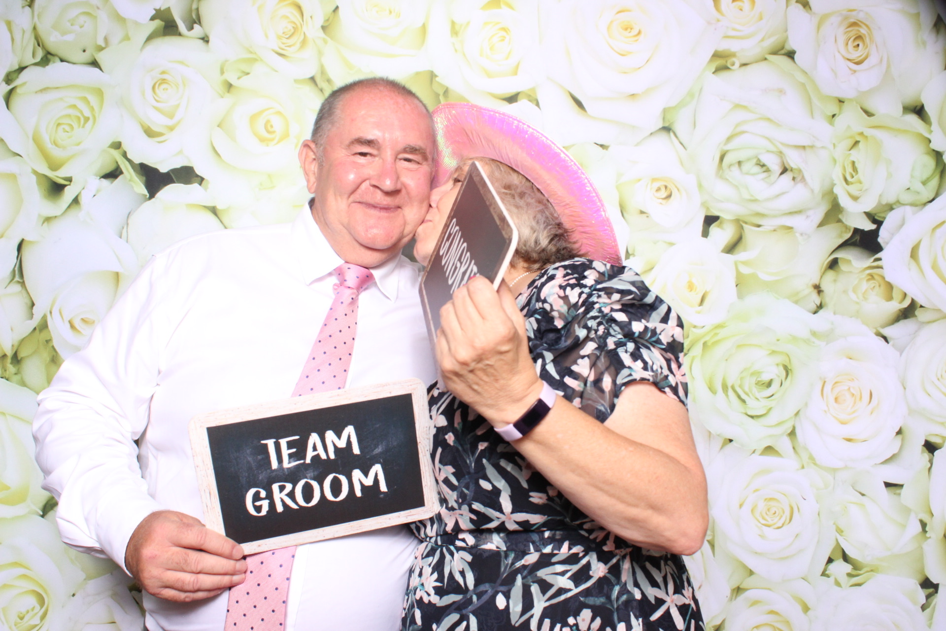 Claire & Graham | View more photos from the event at images.mobile-photo-booth.com/u/MobilePhotoBoothUK/Claire-Graham