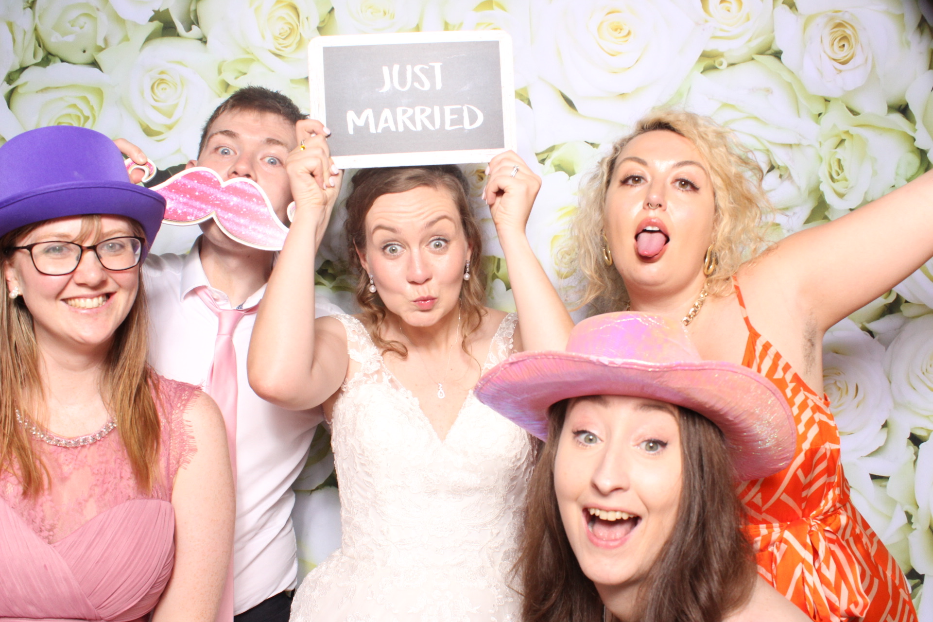 Claire & Graham | View more photos from the event at images.mobile-photo-booth.com/u/MobilePhotoBoothUK/Claire-Graham