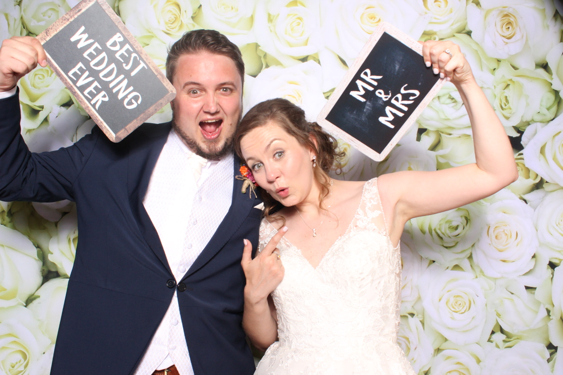 Claire & Graham | View more photos from the event at images.mobile-photo-booth.com/u/MobilePhotoBoothUK/Claire-Graham