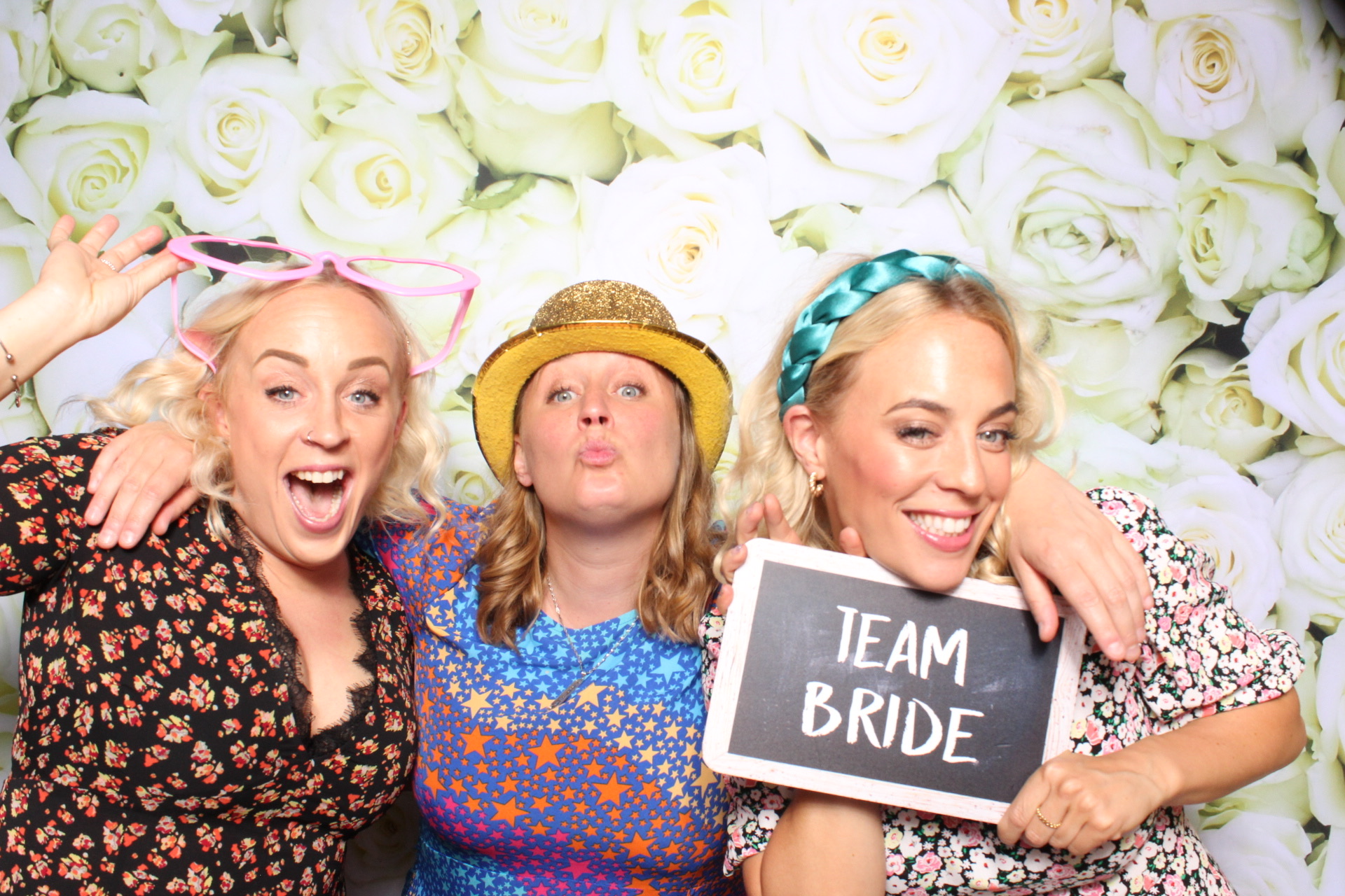 Claire & Graham | View more photos from the event at images.mobile-photo-booth.com/u/MobilePhotoBoothUK/Claire-Graham