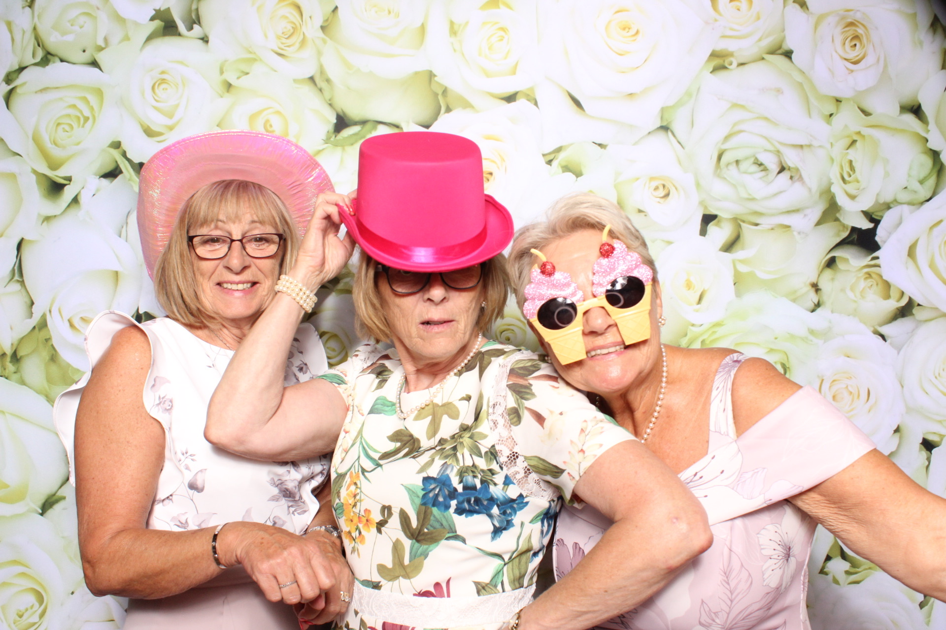 Claire & Graham | View more photos from the event at images.mobile-photo-booth.com/u/MobilePhotoBoothUK/Claire-Graham