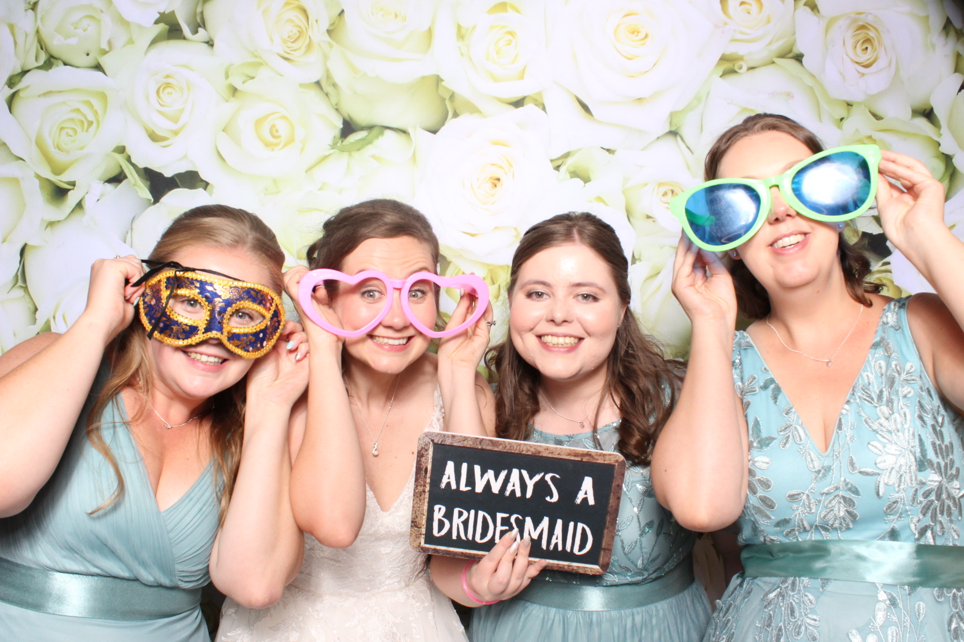 Claire & Graham | View more photos from the event at images.mobile-photo-booth.com/u/MobilePhotoBoothUK/Claire-Graham