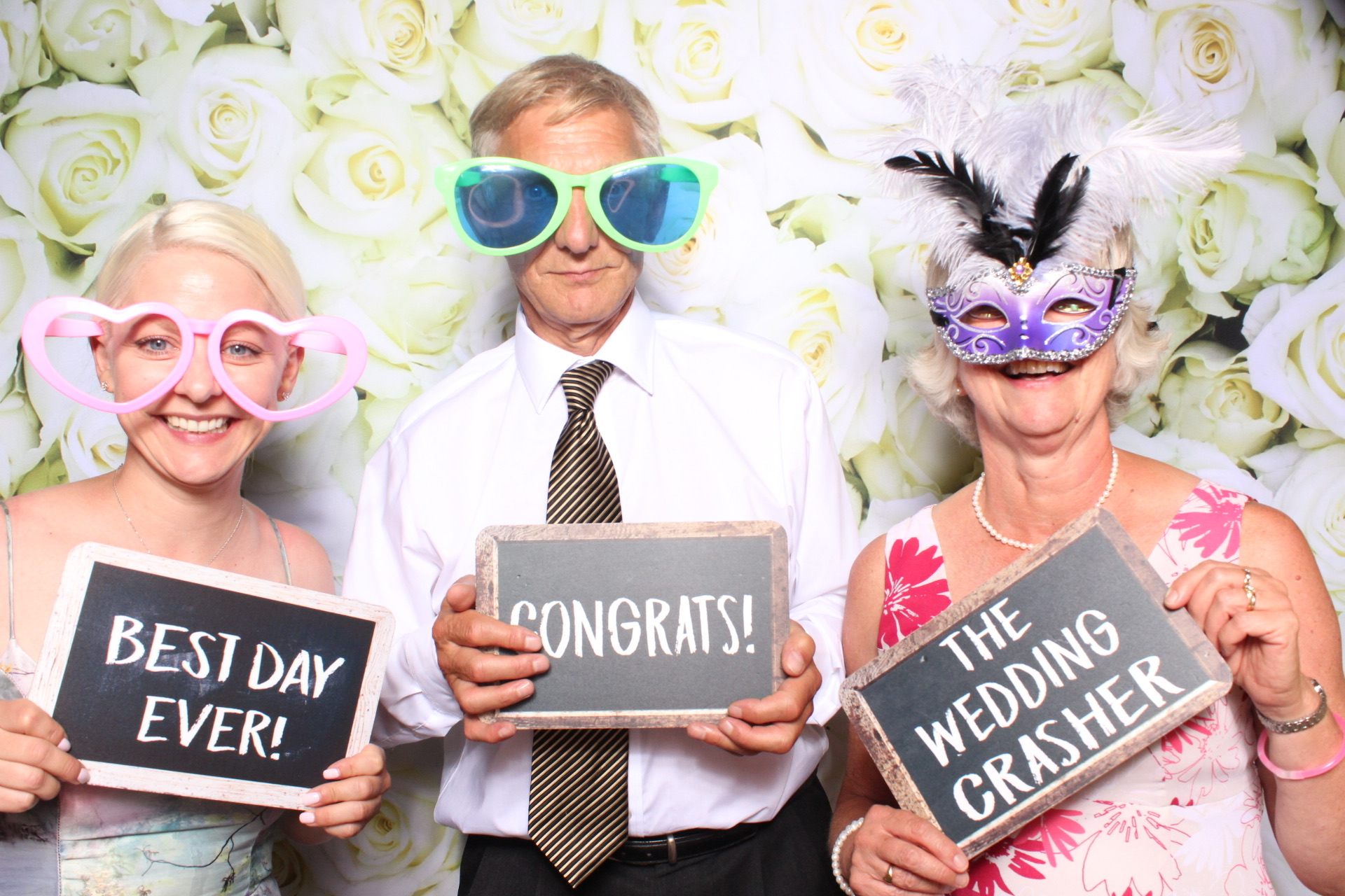 Claire & Graham | View more photos from the event at images.mobile-photo-booth.com/u/MobilePhotoBoothUK/Claire-Graham