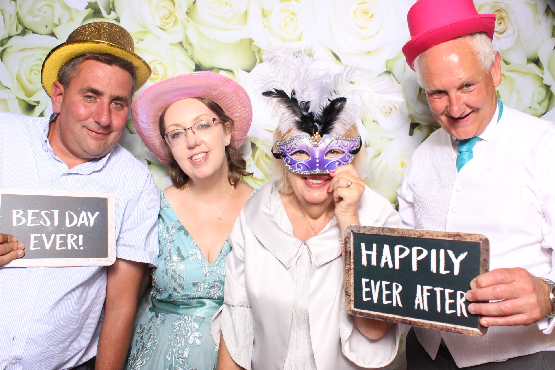 Claire & Graham | View more photos from the event at images.mobile-photo-booth.com/u/MobilePhotoBoothUK/Claire-Graham