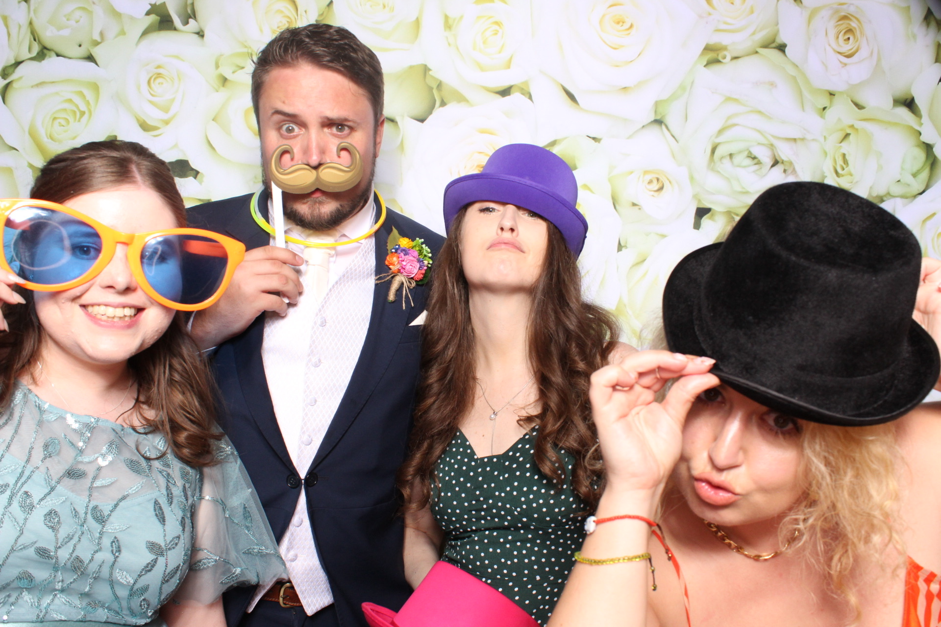Claire & Graham | View more photos from the event at images.mobile-photo-booth.com/u/MobilePhotoBoothUK/Claire-Graham