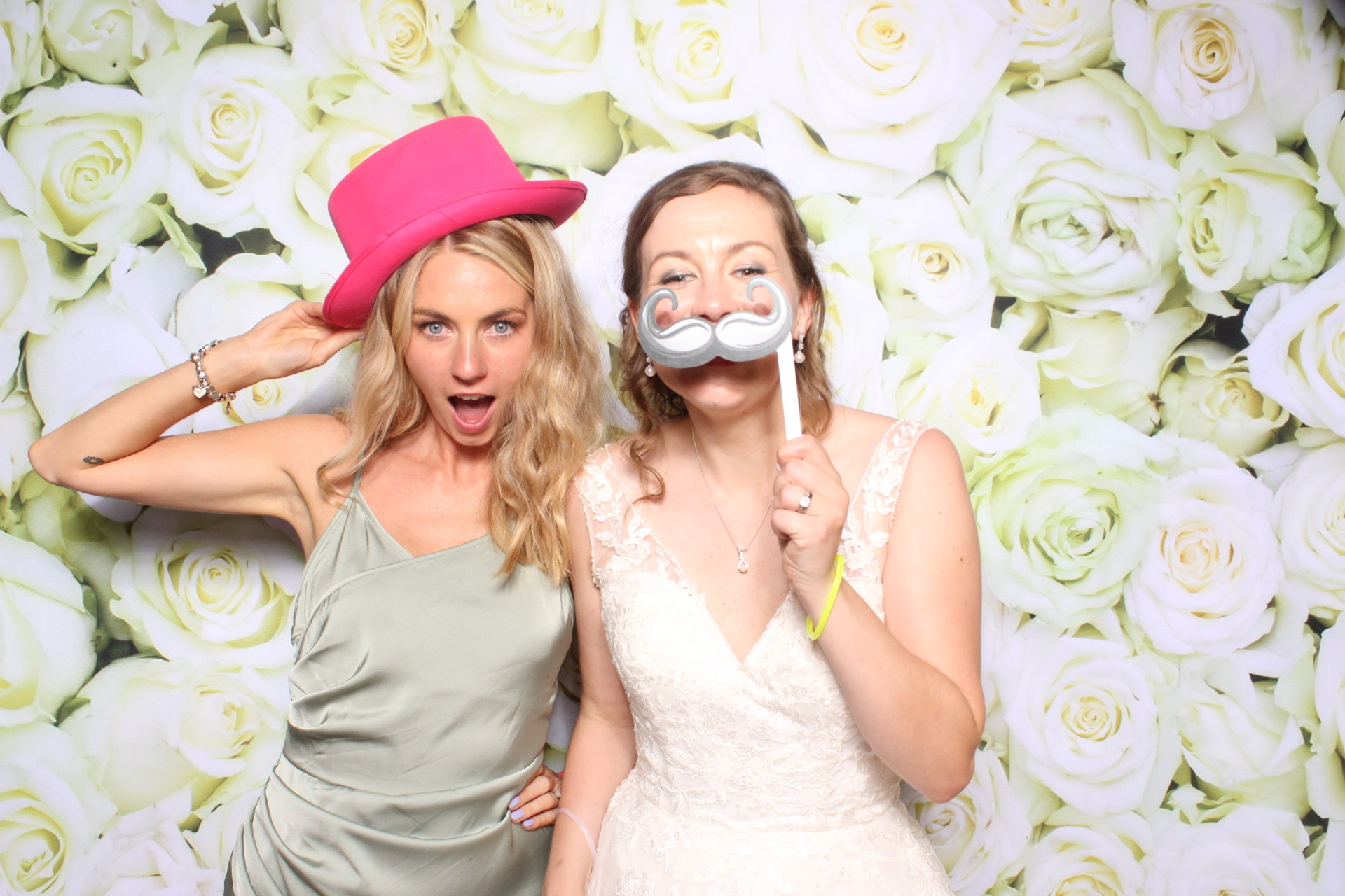 Claire & Graham | View more photos from the event at images.mobile-photo-booth.com/u/MobilePhotoBoothUK/Claire-Graham