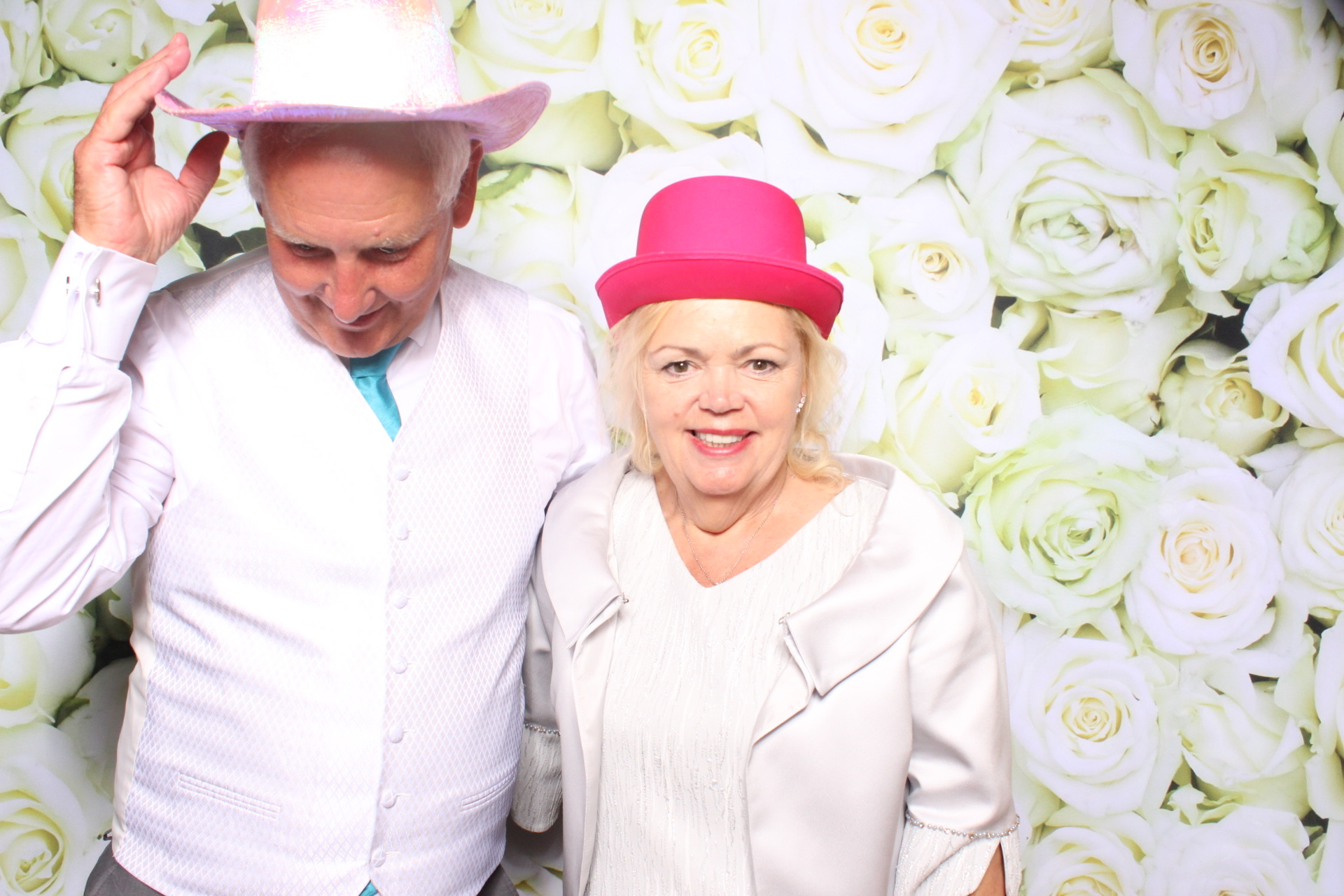 Claire & Graham | View more photos from the event at images.mobile-photo-booth.com/u/MobilePhotoBoothUK/Claire-Graham
