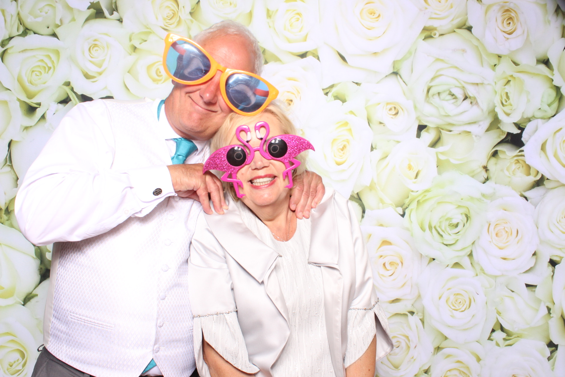Claire & Graham | View more photos from the event at images.mobile-photo-booth.com/u/MobilePhotoBoothUK/Claire-Graham