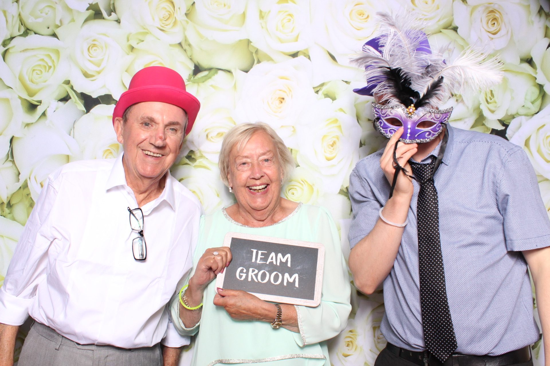 Claire & Graham | View more photos from the event at images.mobile-photo-booth.com/u/MobilePhotoBoothUK/Claire-Graham