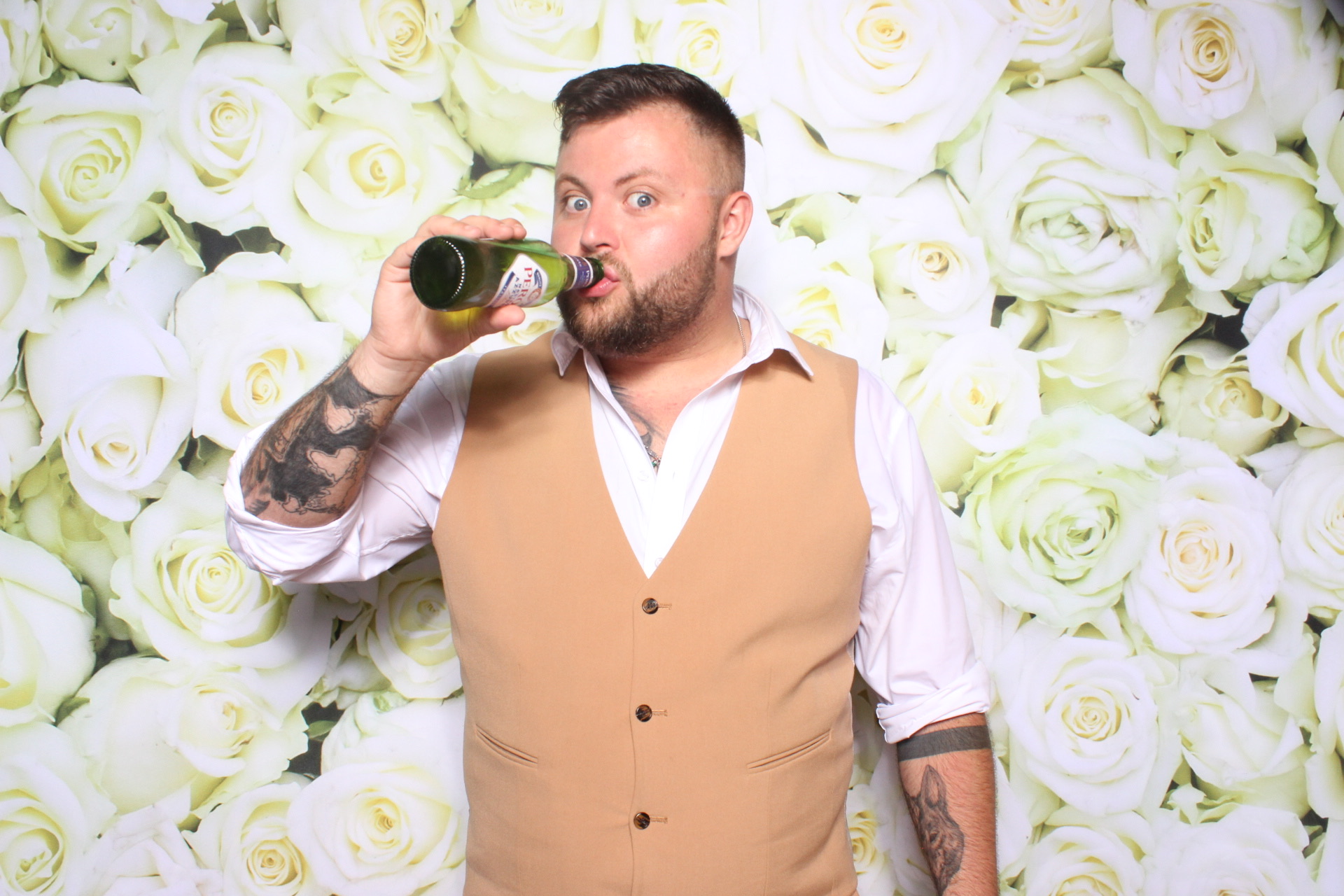Claire & Graham | View more photos from the event at images.mobile-photo-booth.com/u/MobilePhotoBoothUK/Claire-Graham