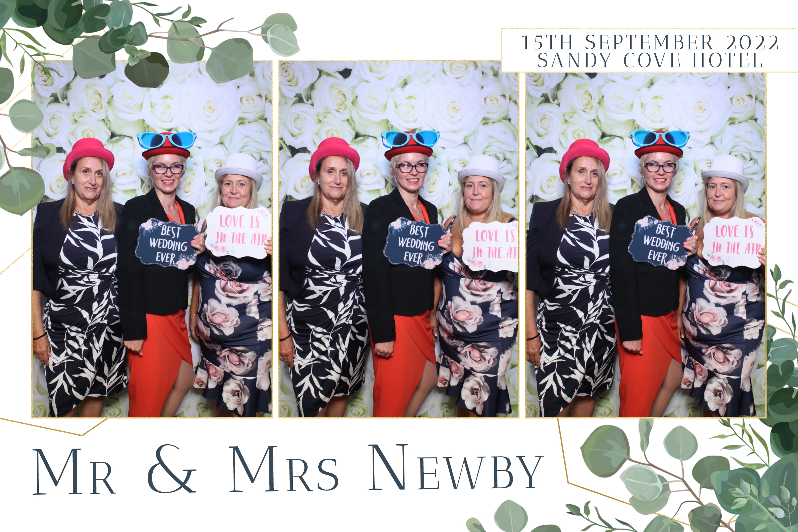 Ellie & Jon | View more photos from the event at images.mobile-photo-booth.com/u/MobilePhotoBoothUK/Ellie-Jon