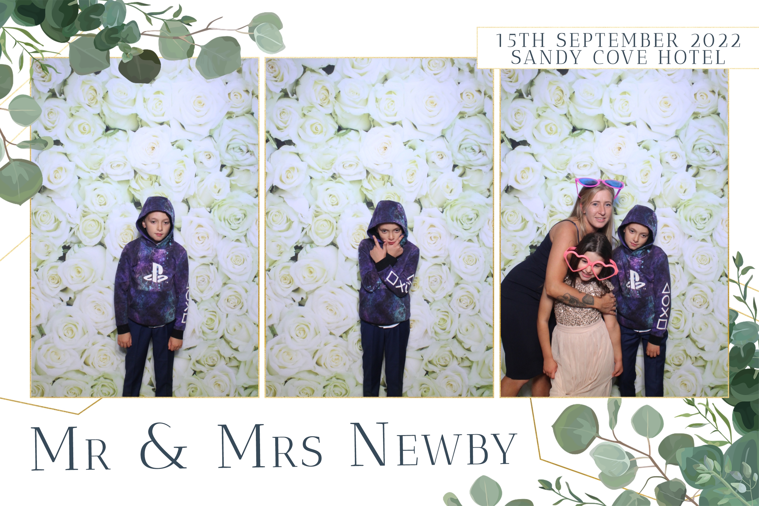 Ellie & Jon | View more photos from the event at images.mobile-photo-booth.com/u/MobilePhotoBoothUK/Ellie-Jon