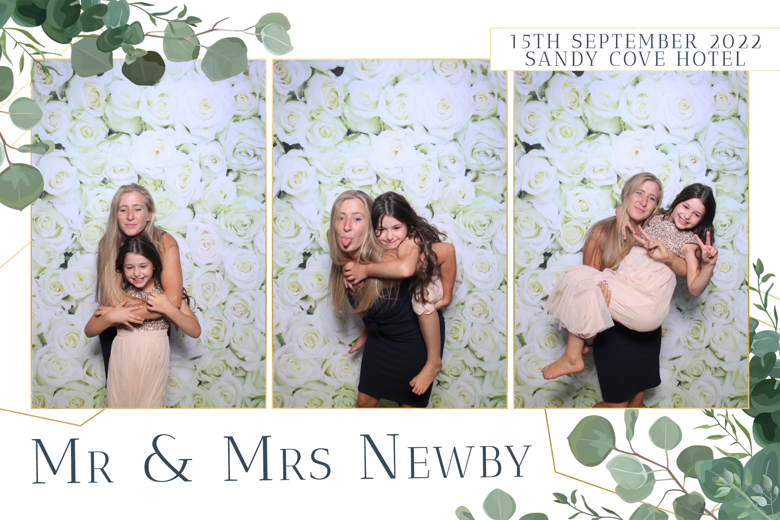 Ellie & Jon | View more photos from the event at images.mobile-photo-booth.com/u/MobilePhotoBoothUK/Ellie-Jon