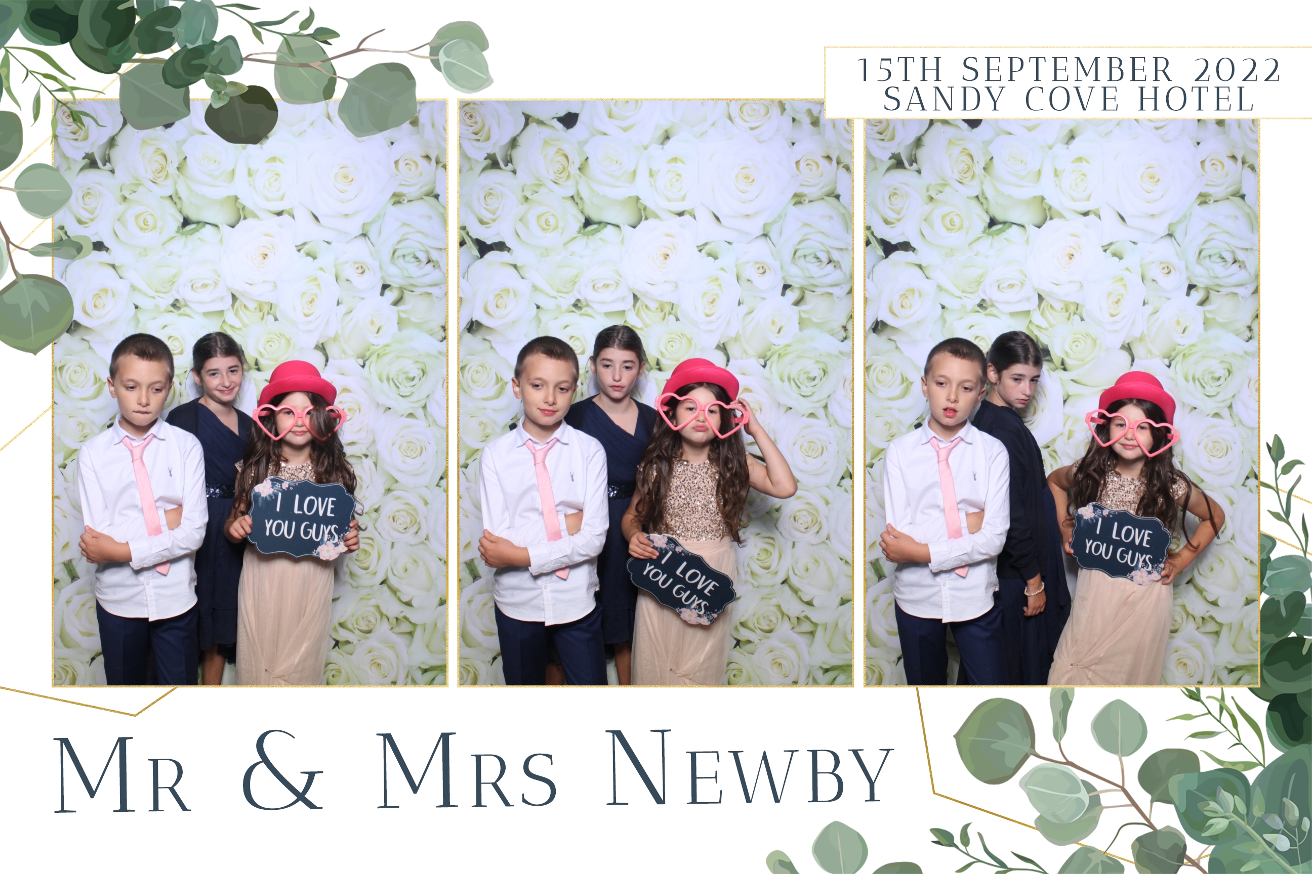 Ellie & Jon | View more photos from the event at images.mobile-photo-booth.com/u/MobilePhotoBoothUK/Ellie-Jon