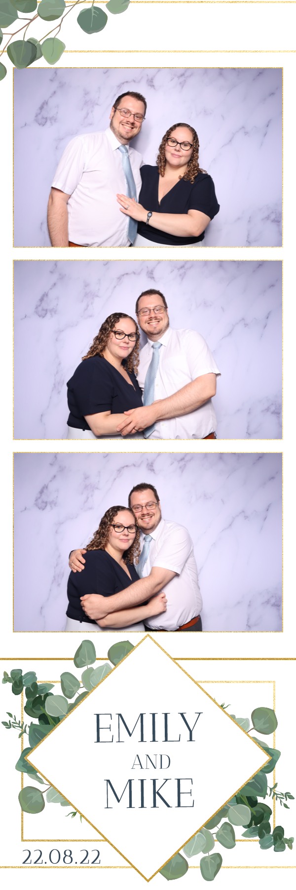 Emily & Mike | View more photos from the event at images.mobile-photo-booth.com/u/MobilePhotoBoothUK/Emily-Mike