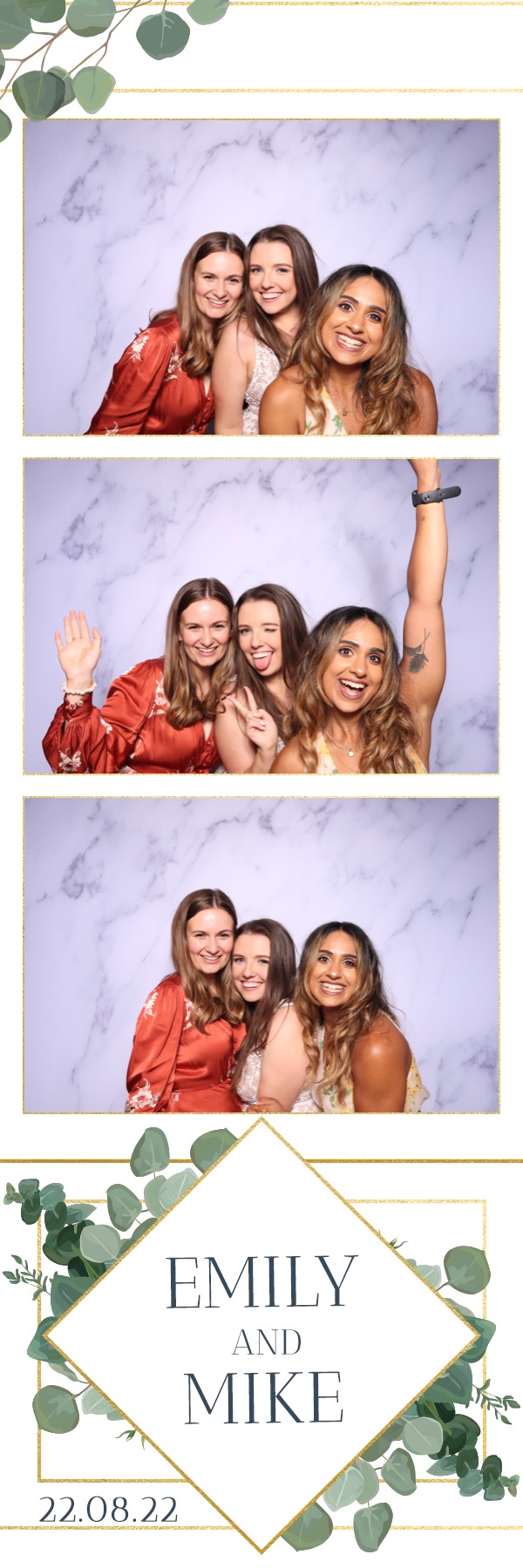 Emily & Mike | View more photos from the event at images.mobile-photo-booth.com/u/MobilePhotoBoothUK/Emily-Mike