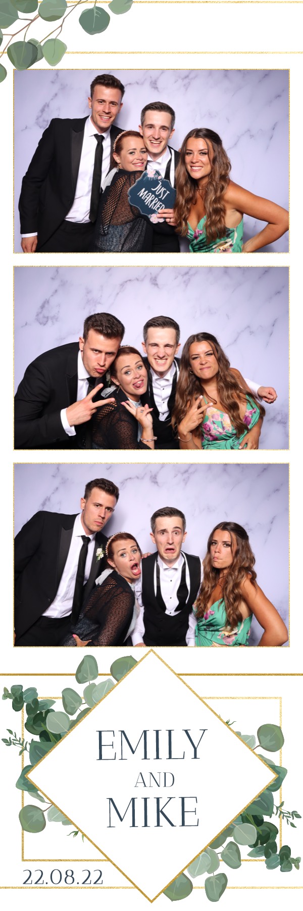 Emily & Mike | View more photos from the event at images.mobile-photo-booth.com/u/MobilePhotoBoothUK/Emily-Mike