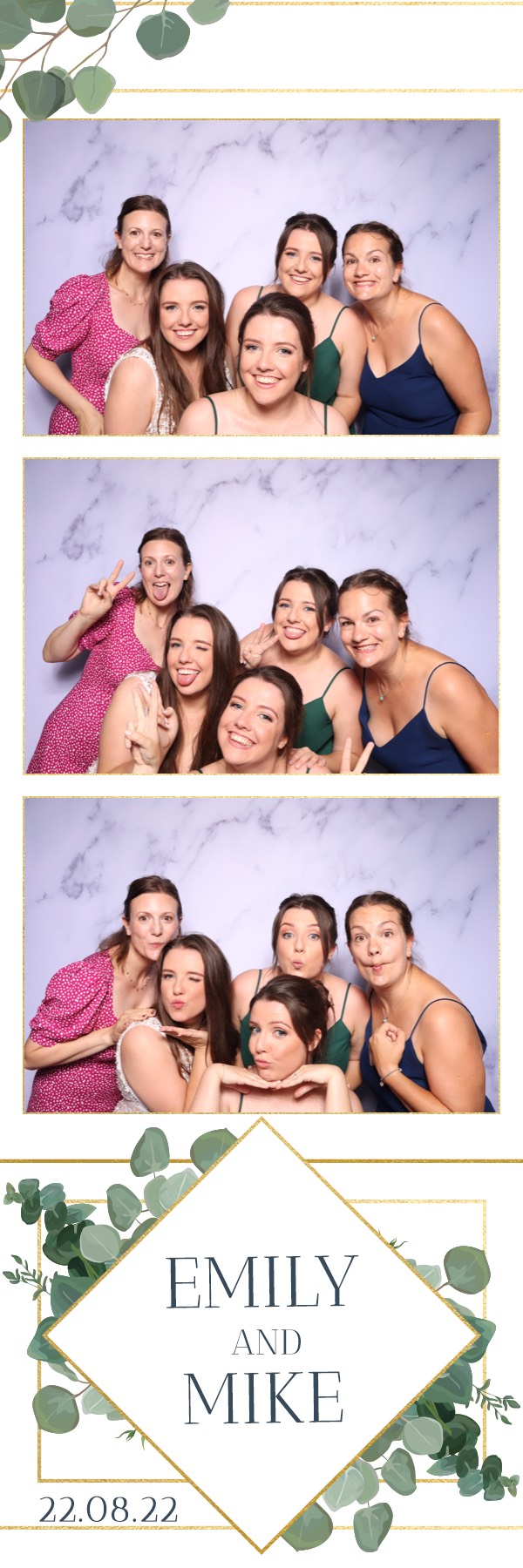 Emily & Mike | View more photos from the event at images.mobile-photo-booth.com/u/MobilePhotoBoothUK/Emily-Mike