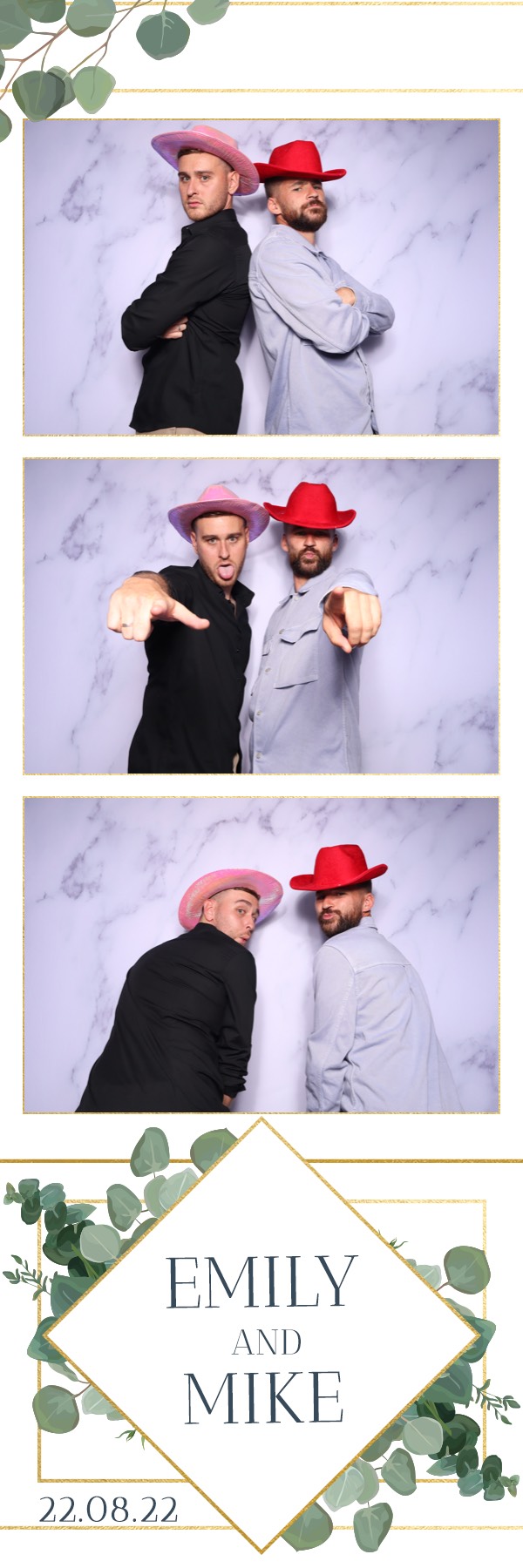 Emily & Mike | View more photos from the event at images.mobile-photo-booth.com/u/MobilePhotoBoothUK/Emily-Mike