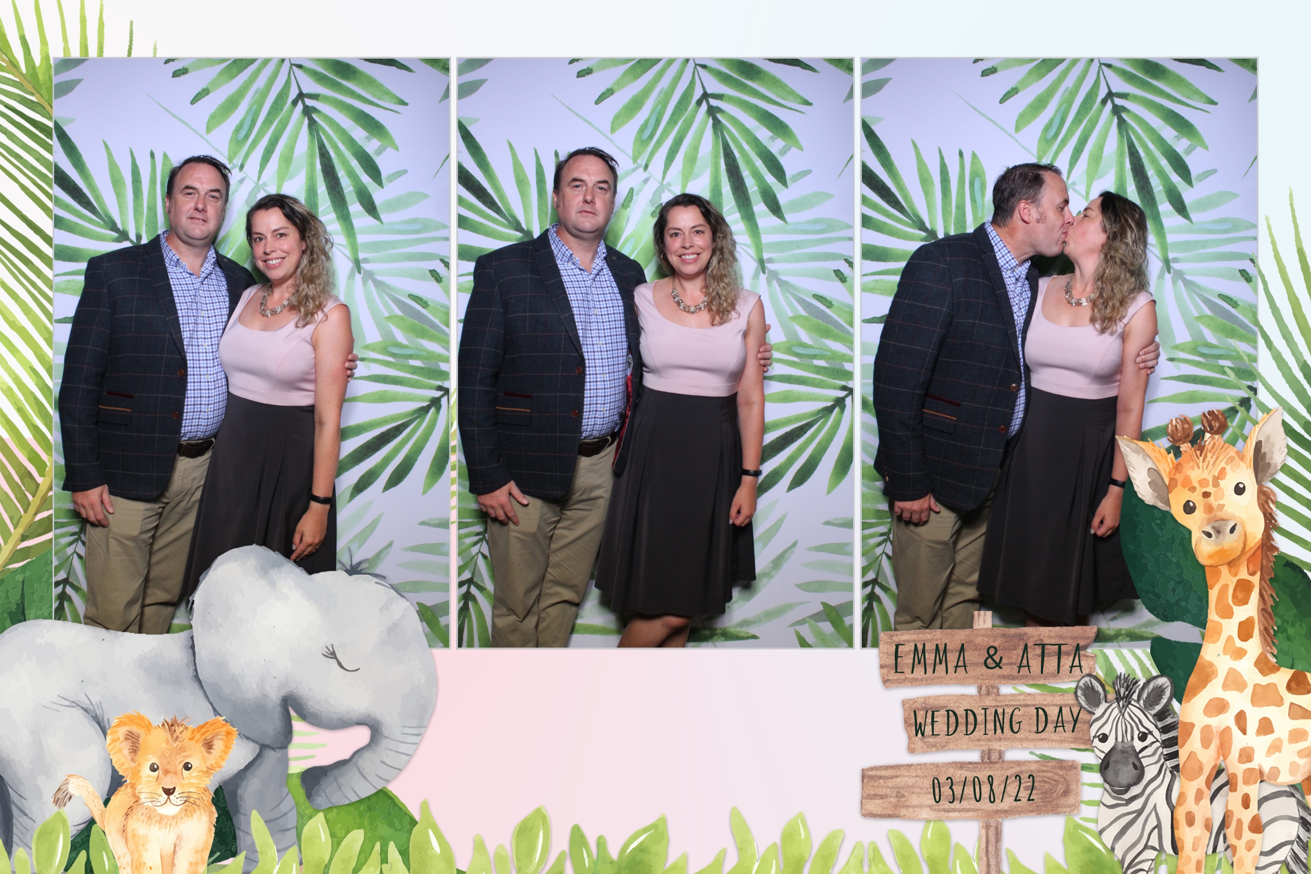 Emma & Atta | View more photos from the event at images.mobile-photo-booth.com/u/MobilePhotoBoothUK/Emma-Atta