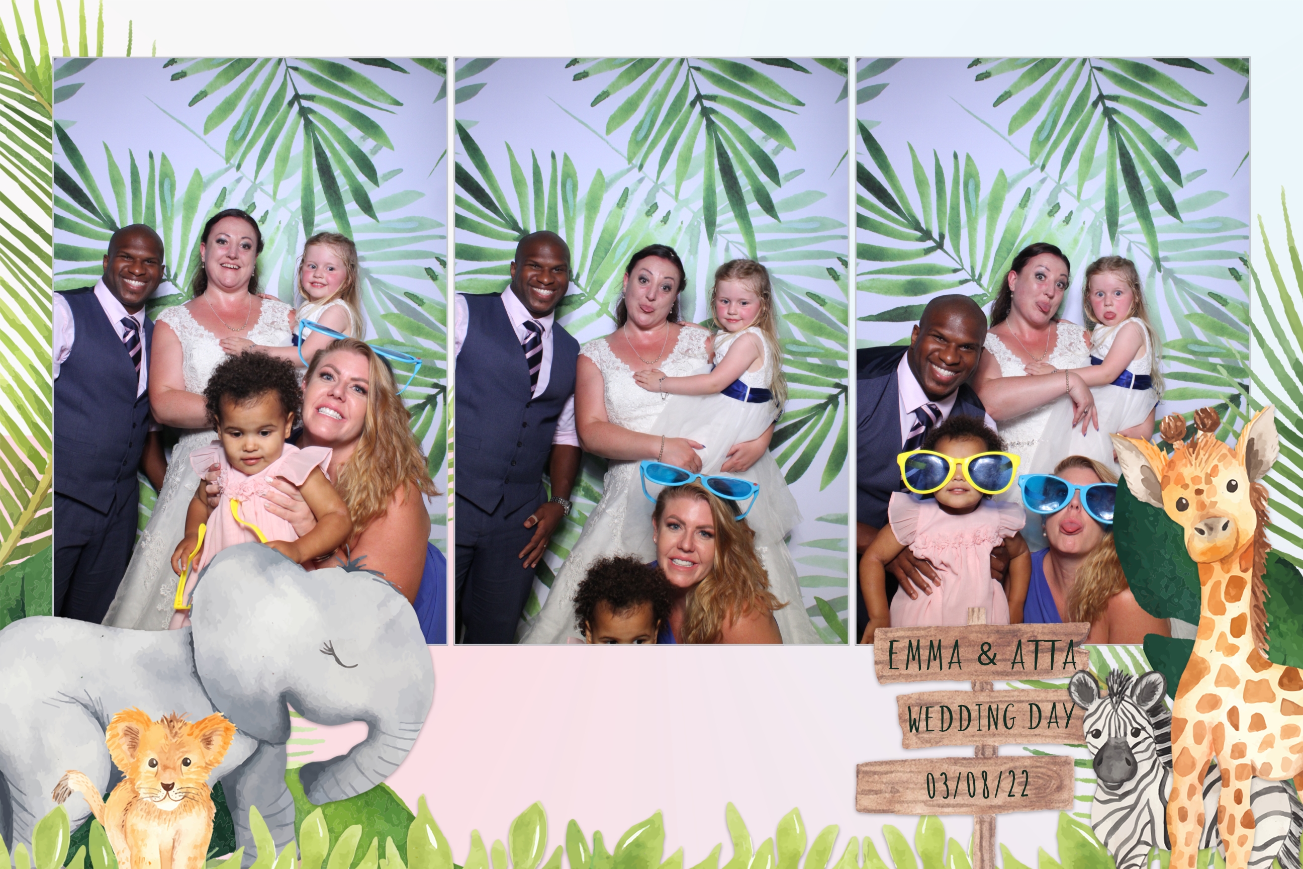 Emma & Atta | View more photos from the event at images.mobile-photo-booth.com/u/MobilePhotoBoothUK/Emma-Atta