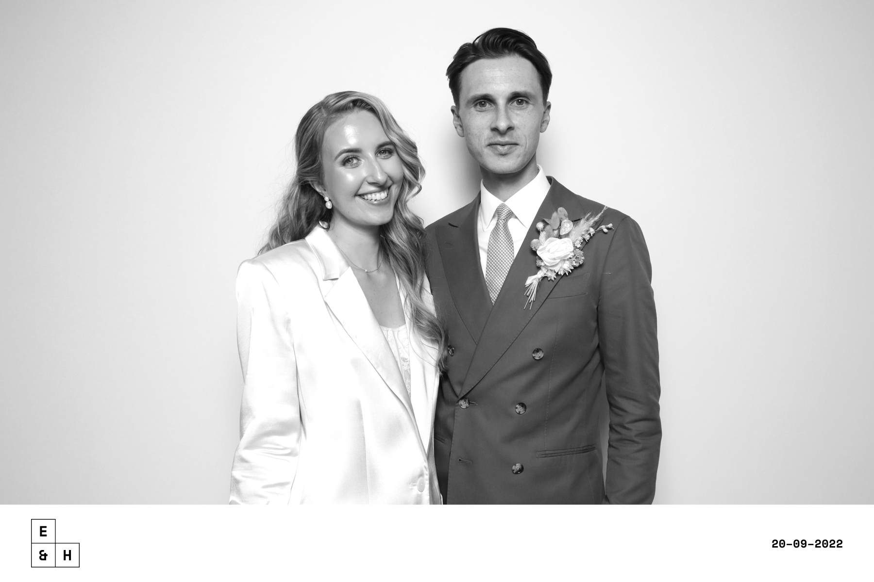 Emma & Harry | View more photos from the event at images.mobile-photo-booth.com/u/MobilePhotoBoothUK/Emma-Harry