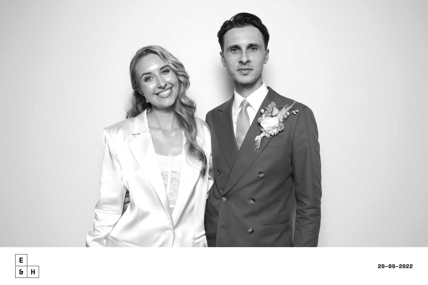 Emma & Harry | View more photos from the event at images.mobile-photo-booth.com/u/MobilePhotoBoothUK/Emma-Harry