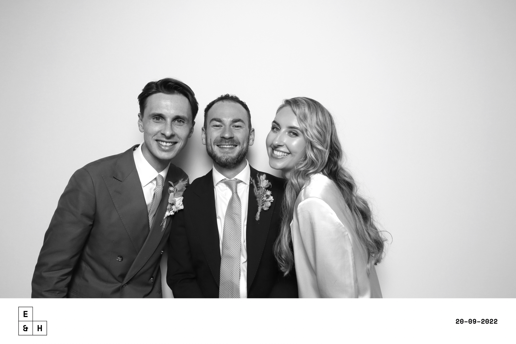 Emma & Harry | View more photos from the event at images.mobile-photo-booth.com/u/MobilePhotoBoothUK/Emma-Harry