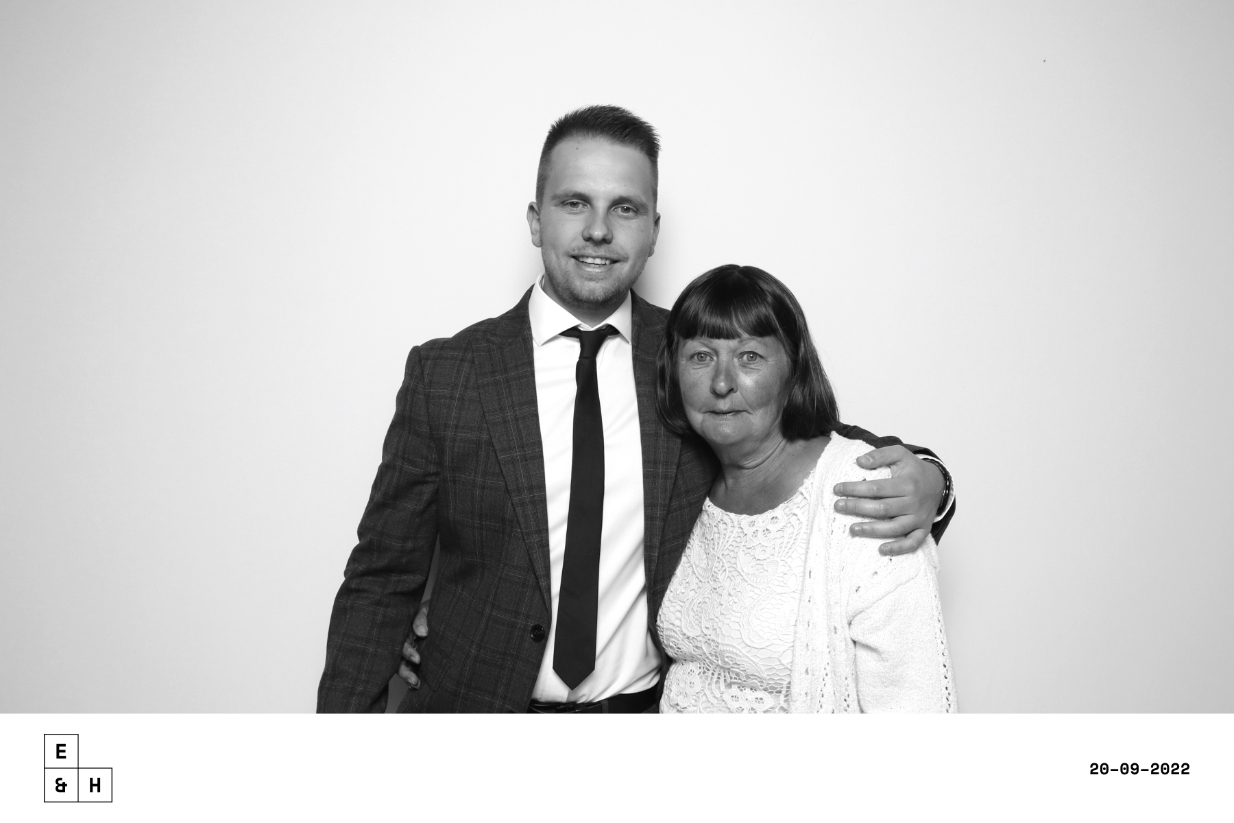 Emma & Harry | View more photos from the event at images.mobile-photo-booth.com/u/MobilePhotoBoothUK/Emma-Harry